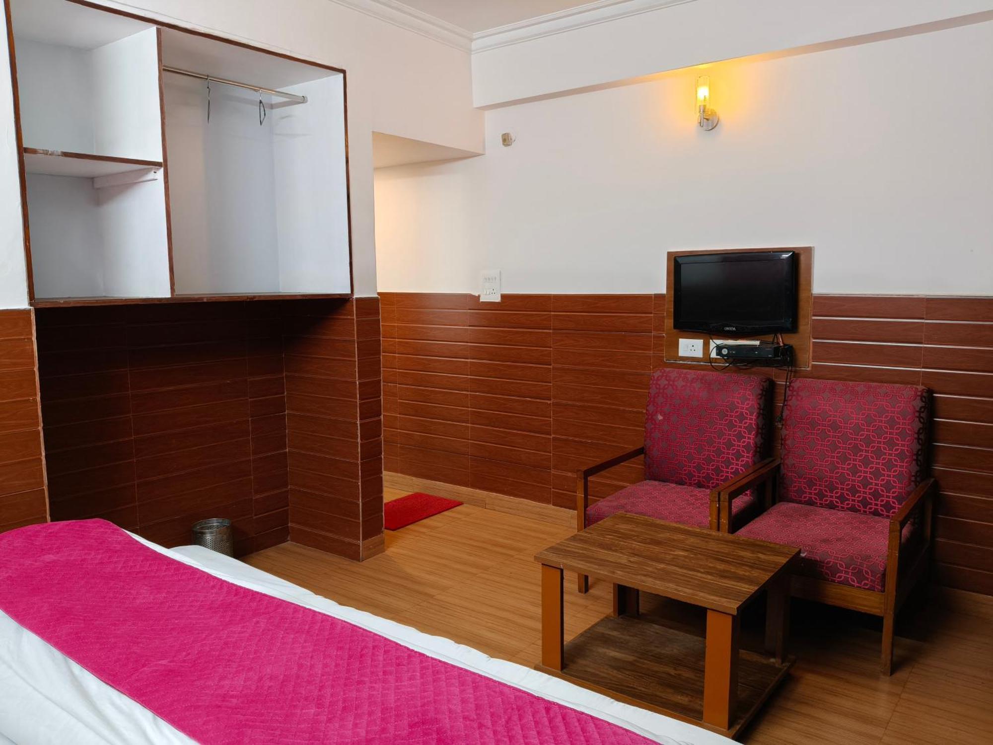 Hotel Kailash Residency Дехрадун Экстерьер фото
